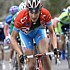 Frank Schleck attackiert am Fusse der letzten Steigung während der 5. Etappe von Paris-Nice 2006